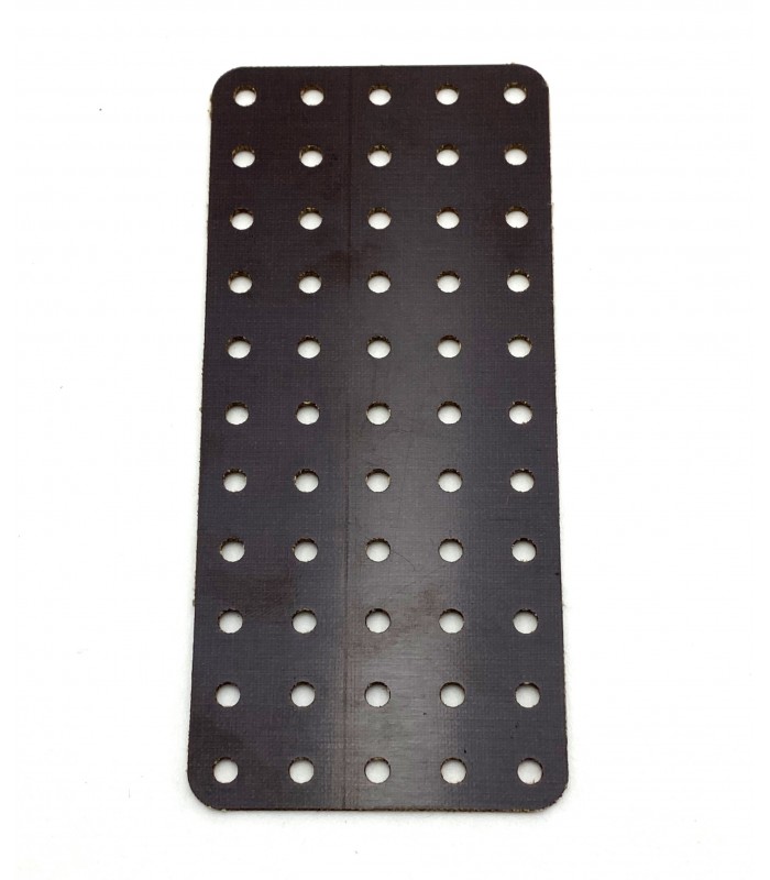 Plaque isolante 5x11 trous Plaque isolante 5x11 trous