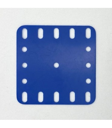 Plaque flexible 5x5 trous (60x60mm) en plastique bleu