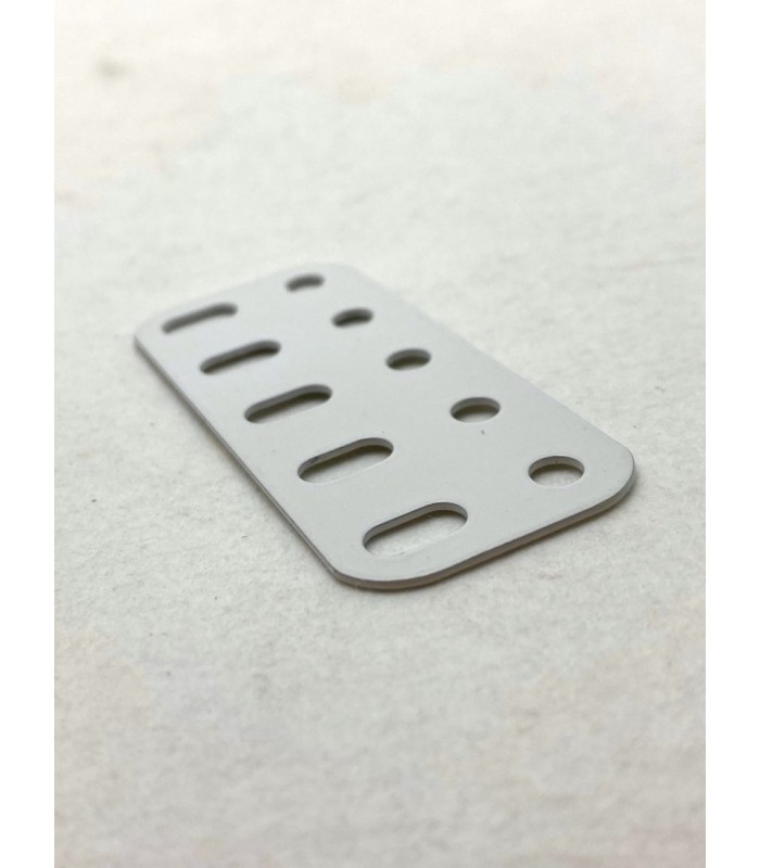 Flat girder 5 holes white Flat girder 5 holes white