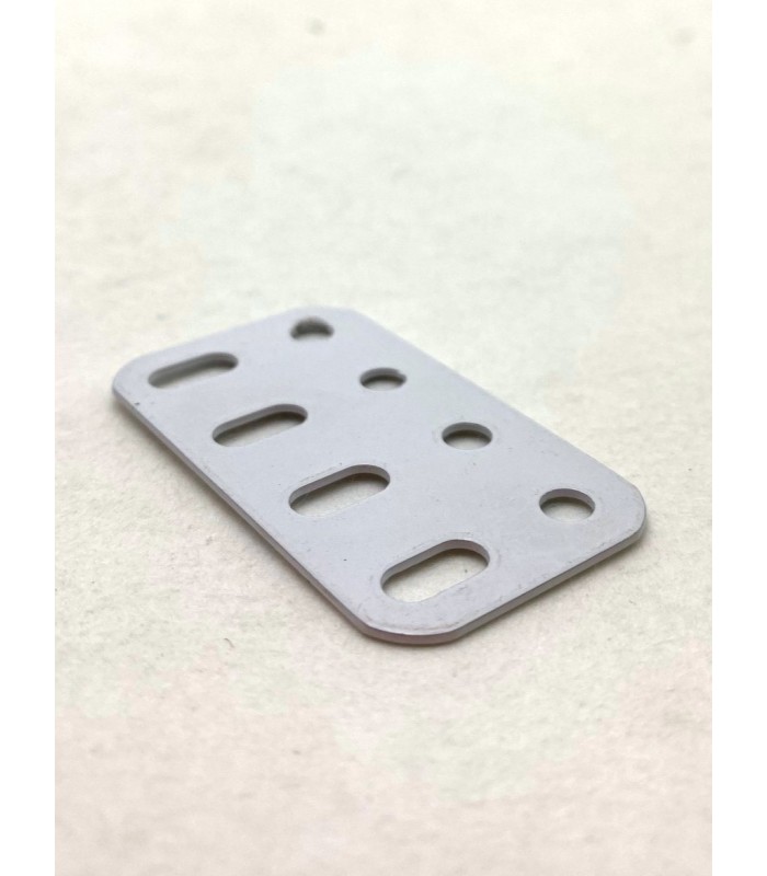 Flat girder 4 holes white Flat girder 4 holes white